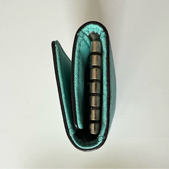 Like new. Kate Spade 6 key ring wallet. - Picture 4 of 5